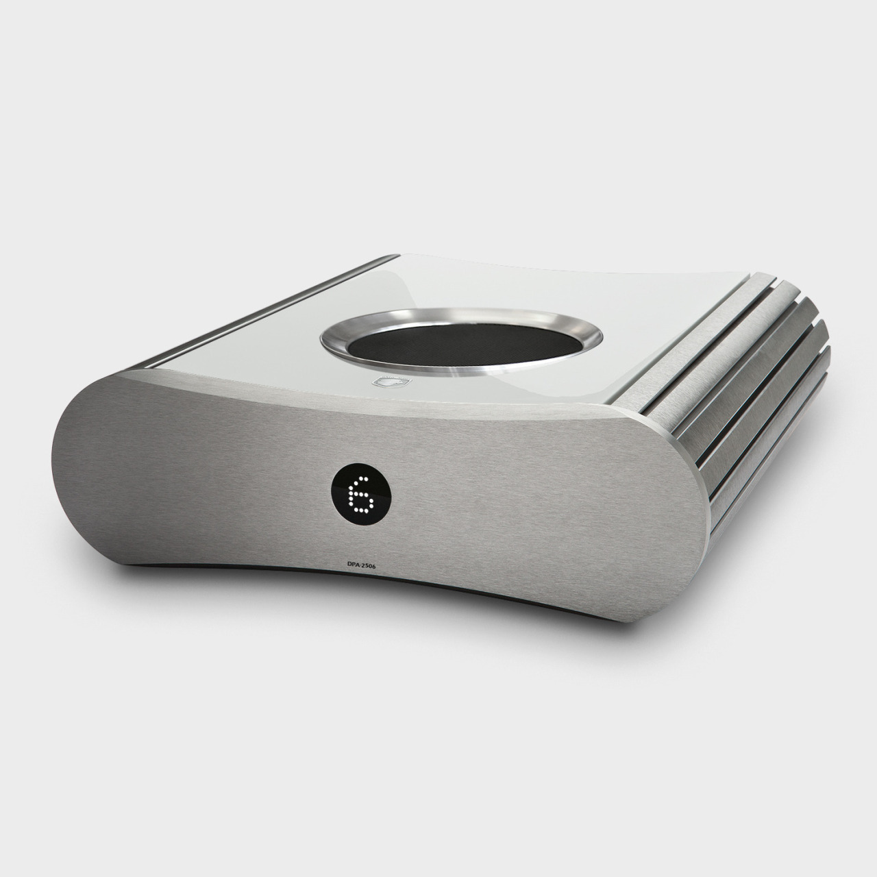 dpa-2506_persp_white_grey.jpg