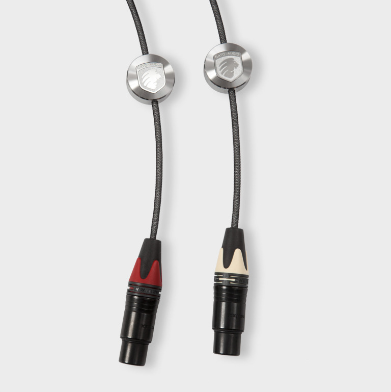 fsc-white-xlr_front_grey.jpg