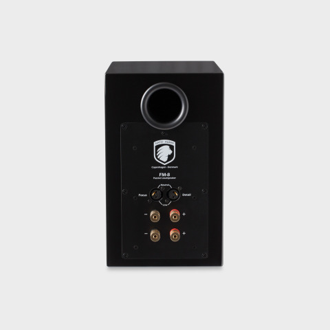 fm-8_back_black_grey_3.jpg
