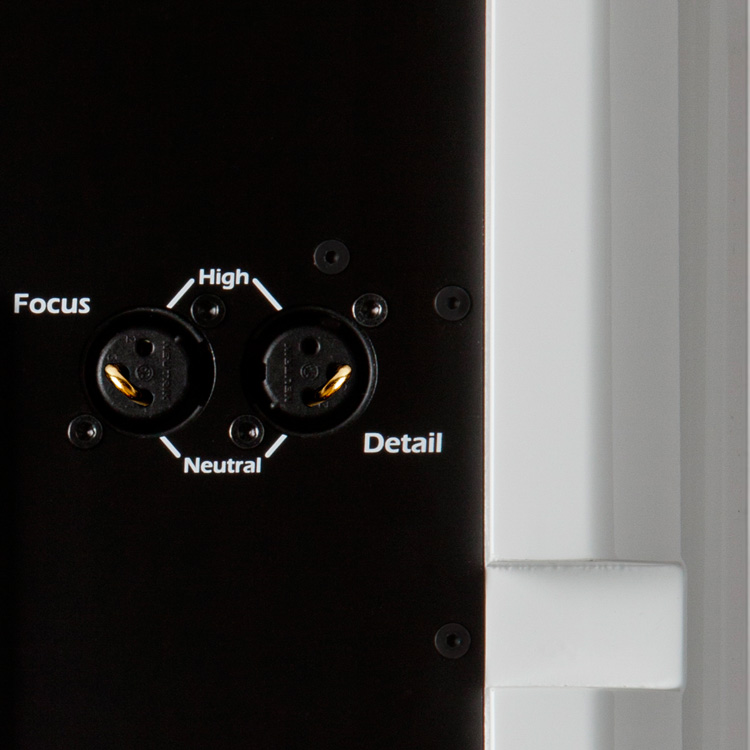 FM-9 2-way Passive On-Wall Loudspeaker